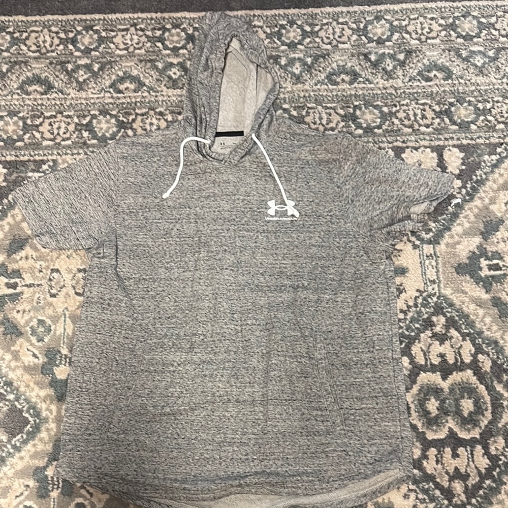 Under Armour Gray Short Sleeve Hoodie